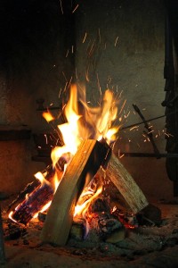 wood-fire-402202_1280